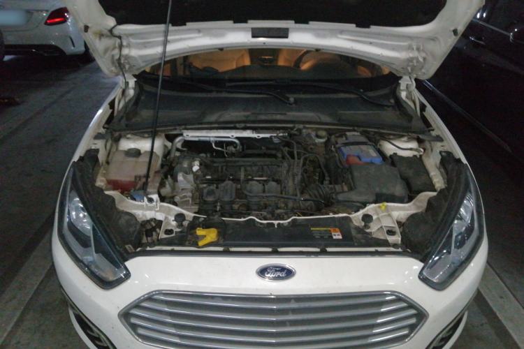 Used Ford Escort 2015 1.5L Manual Fashion Edition Engine Bay