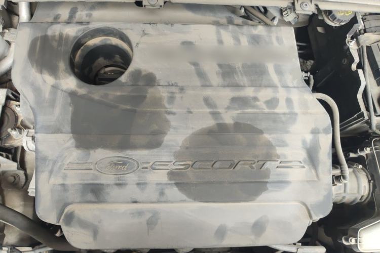 Used Ford Escort 2015 1.5L Manual Fashion Edition Engine Bay