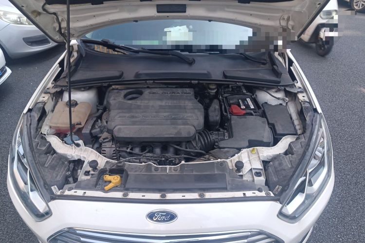Used Ford Escort 2015 1.5L Automatic Fashion Model Engine Bay