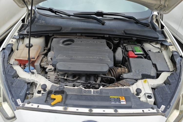Used Ford Escort 2015 1.5L Automatic Fashion Model Engine Bay