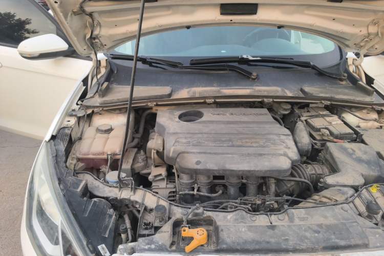 Used Ford Escort 2015 1.5L Automatic Comfort Edition Engine Bay Right