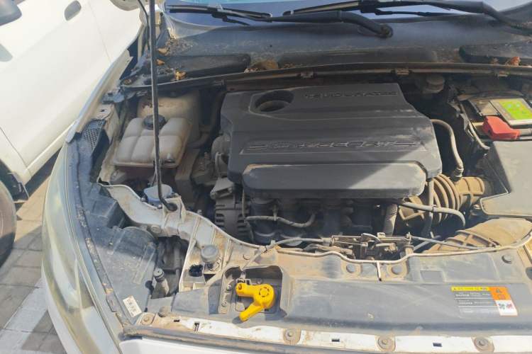Used Ford Escort 2015 1.5L Manual Fashion Edition Engine Bay Right