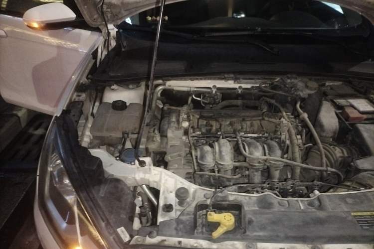 Used Ford Escort 2015 1.5L Automatic Comfort Edition Engine Bay Right