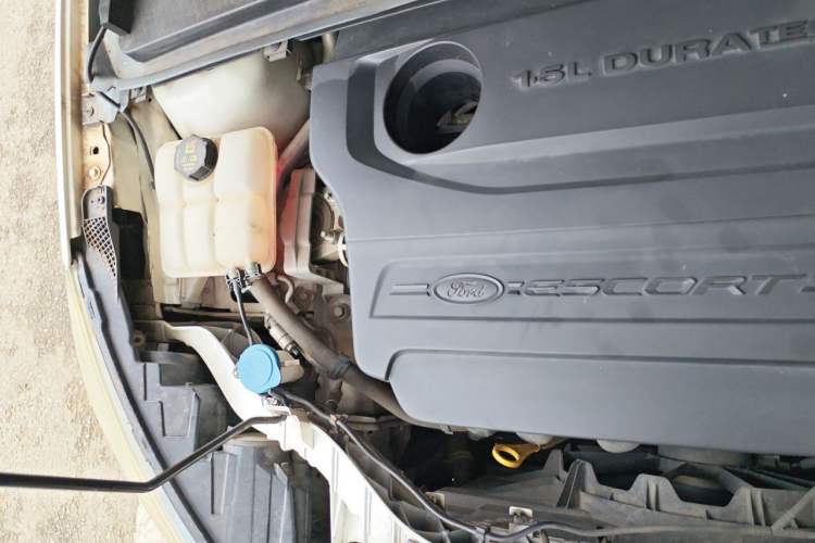 Used Ford Escort 2015 1.5L Manual Comfort Model Engine Bay Right