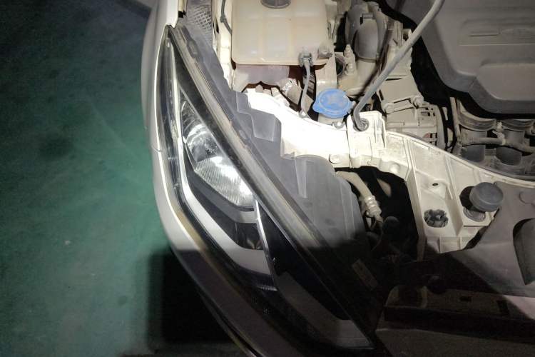Used Ford Escort 2015 1.5L Automatic Fashion Model Engine Bay Right