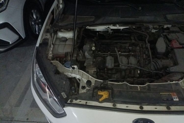 Used Ford Escort 2015 1.5L Automatic Comfort Edition Engine Bay Right