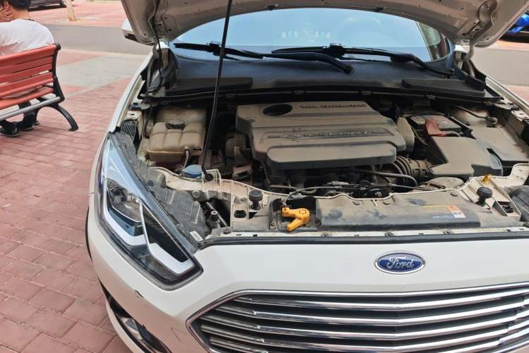 Used Ford Escort 2015 1.5L Automatic Fashion Model Engine Bay Right