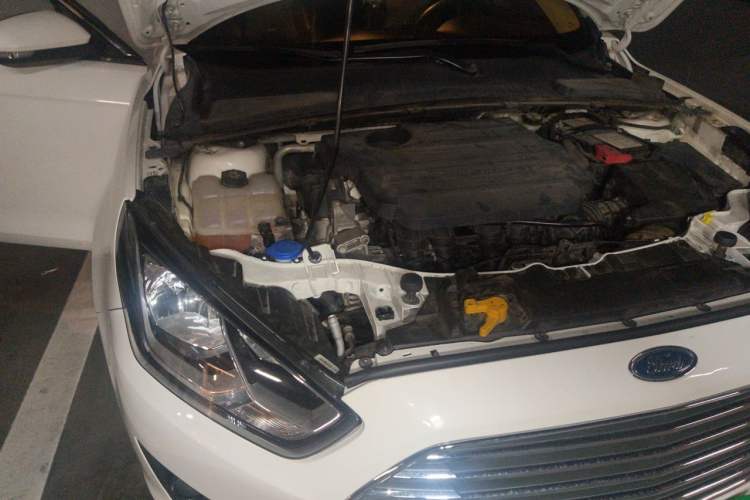 Used Ford Escort 2015 1.5L Automatic Fashion Model Engine Bay Right