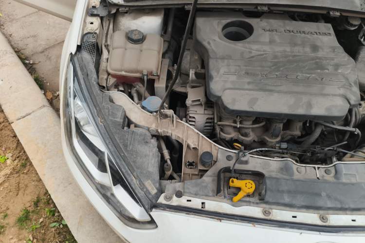 Used Ford Escort 2015 1.5L Automatic Fashion Model Engine Bay Right