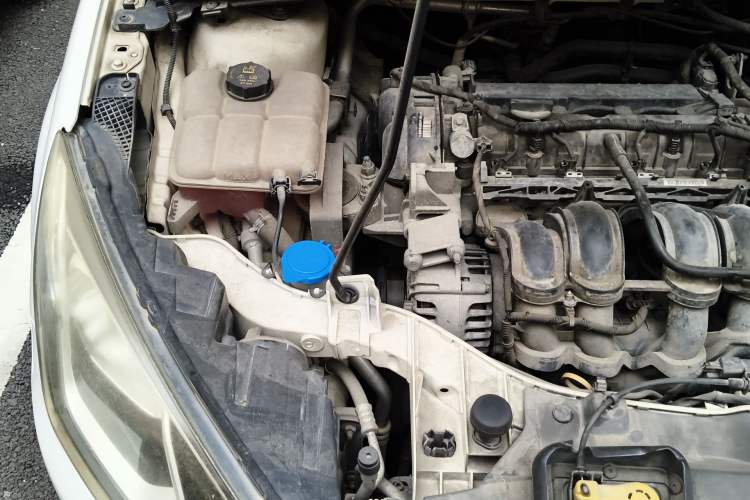 Used Ford Escort 2015 1.5L Automatic Fashion Model Engine Bay Right