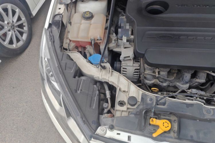 Used Ford Escort 2015 1.5L Automatic Fashion Model Engine Bay Right