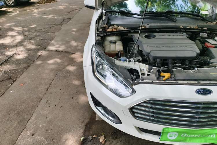 Used Ford Escort 2015 1.5L Automatic Fashion Model Engine Bay Right