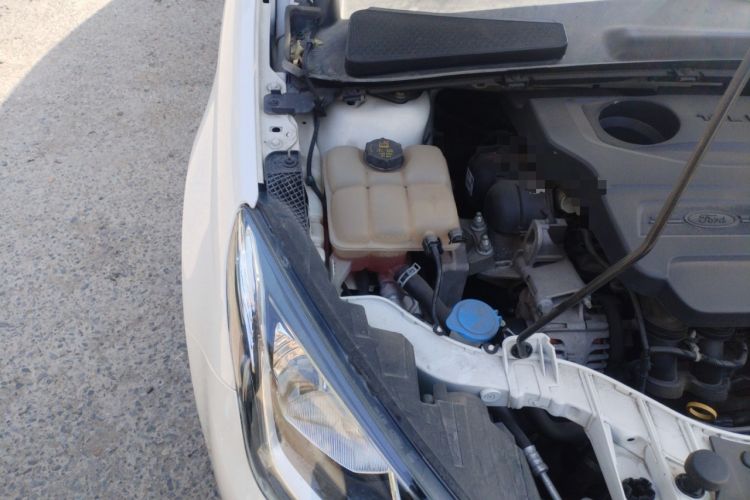 Used Ford Escort 2015 1.5L Automatic Fashion Model Engine Bay Right