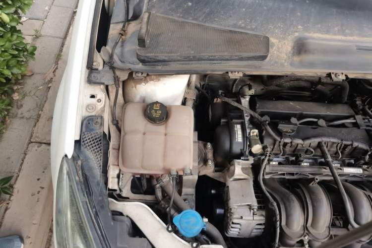 Used Ford Escort 2015 1.5L Automatic Fashion Model Engine Bay Right