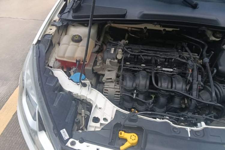 Used Ford Escort 2015 1.5L Automatic Comfort Edition Engine Bay Right
