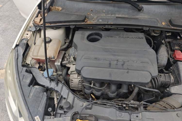 Used Ford Escort 2015 1.5L Automatic Comfort Edition Engine Bay Right
