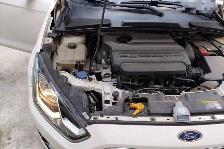 Used Ford Escort 2015 1.5L Automatic Fashion Model Engine Bay Right