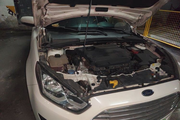 Used Ford Escort 2015 1.5L Automatic Fashion Model Engine Bay Right