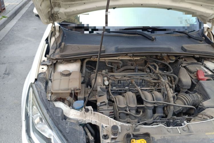 Used Ford Escort 2015 1.5L Automatic Comfort Edition Engine Bay Right