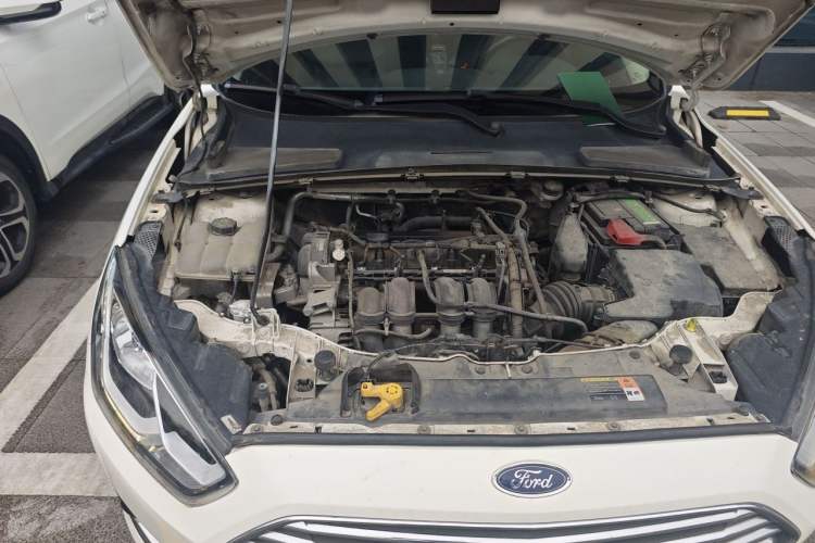 Used Ford Escort 2015 1.5L Automatic Fashion Model Engine Bay Right