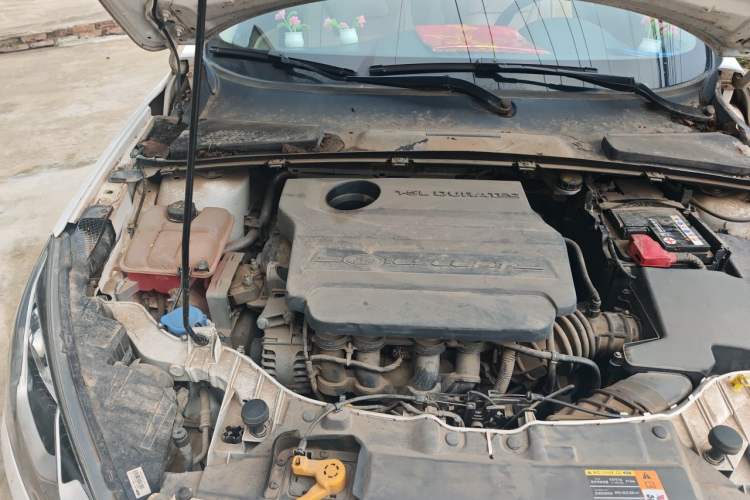 Used Ford Escort 2015 1.5L Manual Comfort Model Engine Bay Right