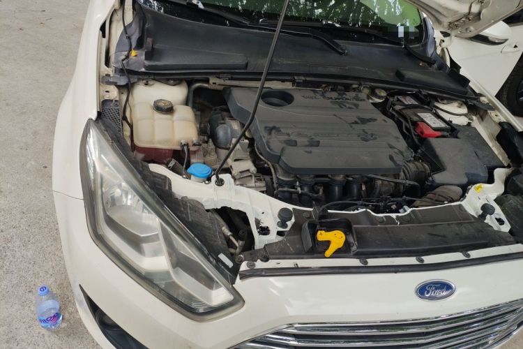 Used Ford Escort 2015 1.5L Manual Comfort Model Engine Bay Right