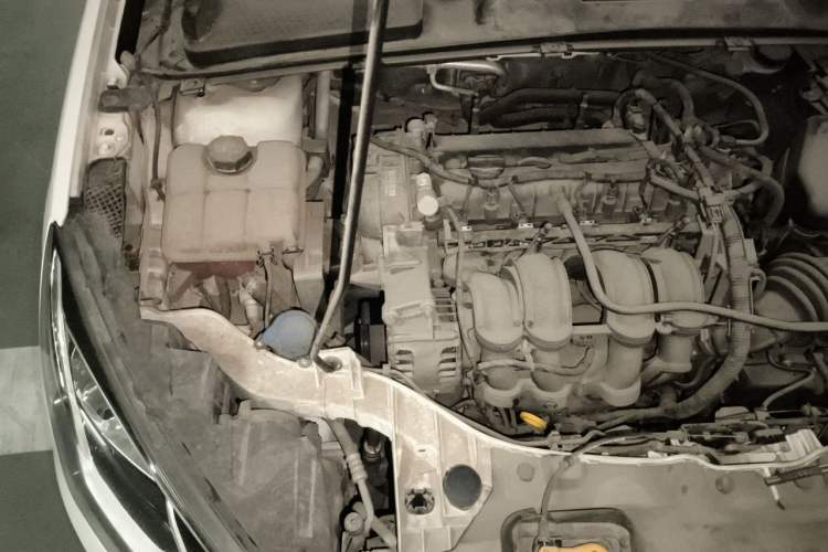 Used Ford Escort 2015 1.5L Automatic Comfort Edition Engine Bay Right