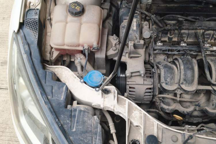 Used Ford Escort 2015 1.5L Automatic Comfort Edition Engine Bay Right