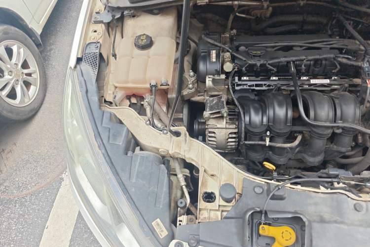 Used Ford Escort 2015 1.5L Automatic Fashion Model Engine Bay Right