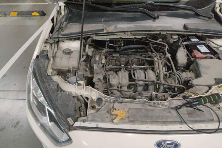 Used Ford Escort 2015 1.5L Automatic Fashion Model Engine Bay Right