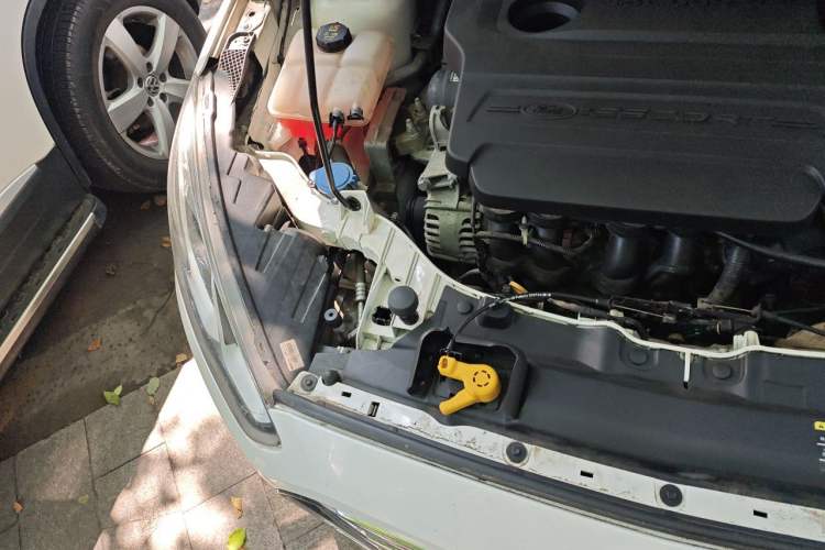 Used Ford Escort 2015 1.5L Automatic Comfort Edition Engine Bay Right