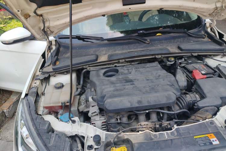 Used Ford Escort 2015 1.5L Automatic Fashion Model Engine Bay Right
