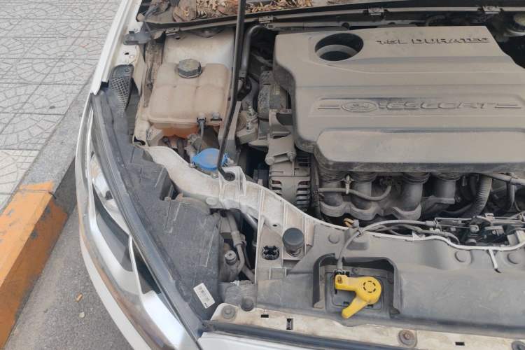 Used Ford Escort 2015 1.5L Automatic Comfort Edition Engine Bay Right