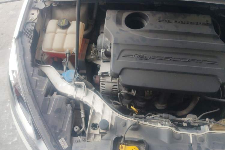 Used Ford Escort 2015 1.5L Automatic Fashion Model Engine Bay Right