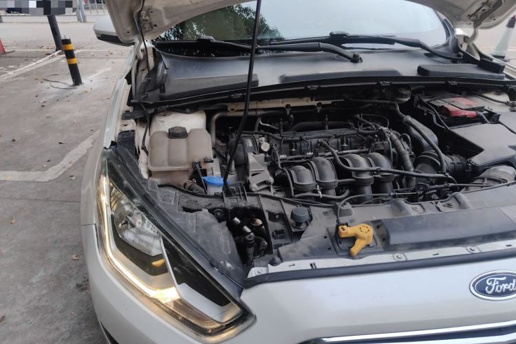 Used Ford Escort 2015 1.5L Automatic Comfort Edition Engine Bay Right