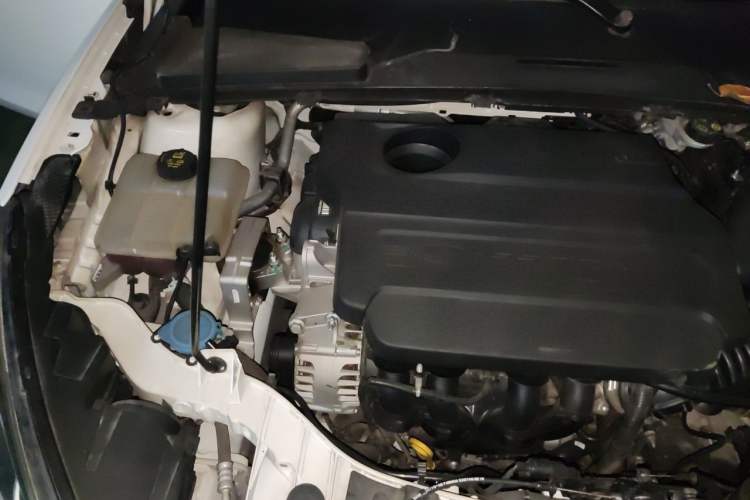 Used Ford Escort 2015 1.5L Automatic Fashion Model Engine Bay Right