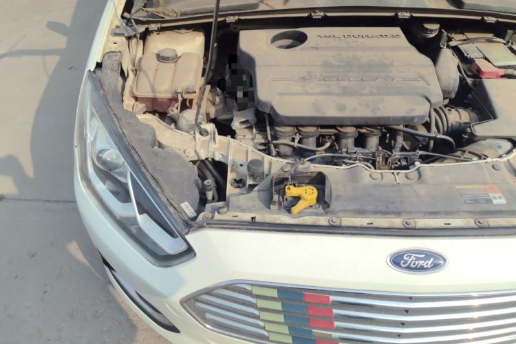 Used Ford Escort 2015 1.5L Automatic Fashion Model Engine Bay Right