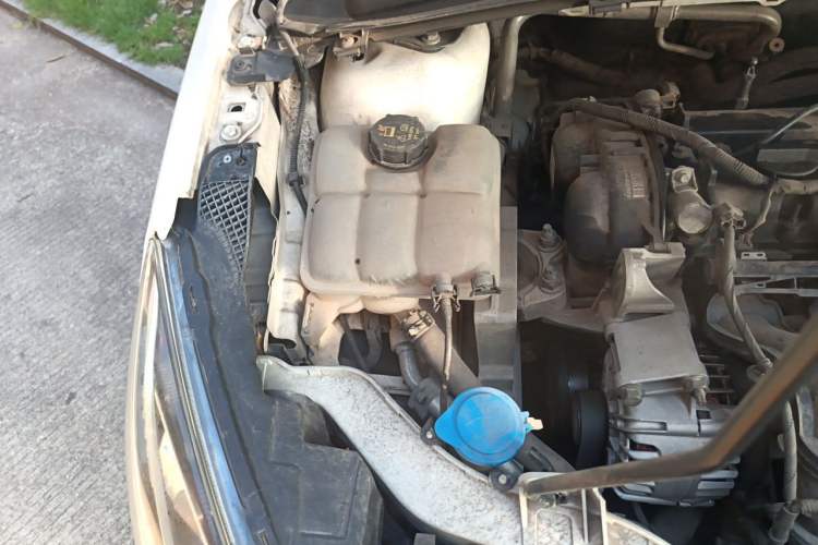 Used Ford Escort 2015 1.5L Manual Comfort Model Engine Bay Right