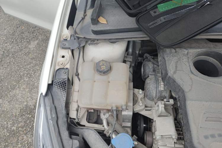Used Ford Escort 2015 1.5L Manual Comfort Model Engine Bay Right