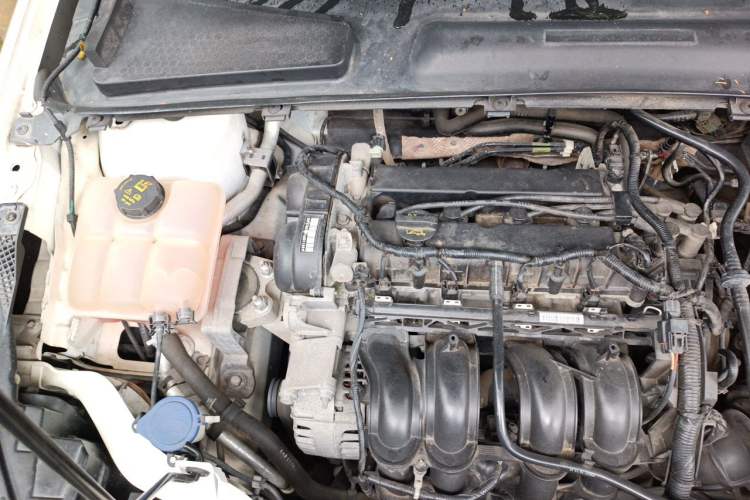Used Ford Escort 2015 1.5L Automatic Fashion Model Engine Bay Right