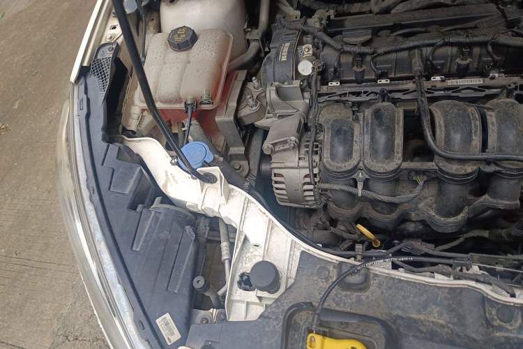 Used Ford Escort 2015 1.5L Manual Fashion Edition Engine Bay Right