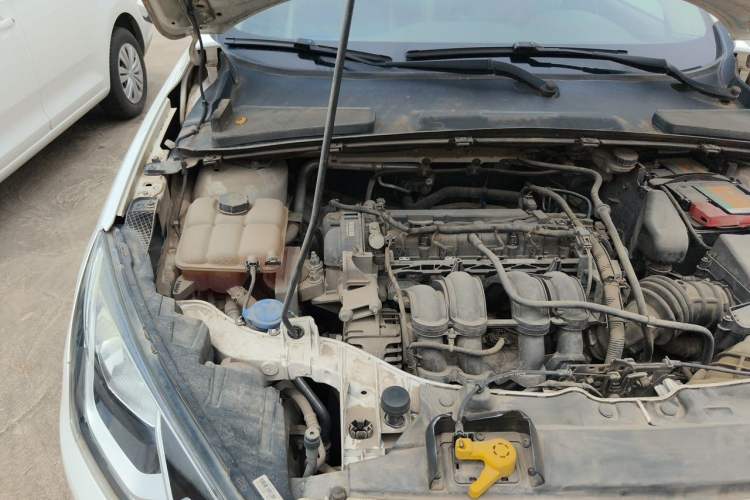 Used Ford Escort 2015 1.5L Automatic Comfort Edition Engine Bay Right