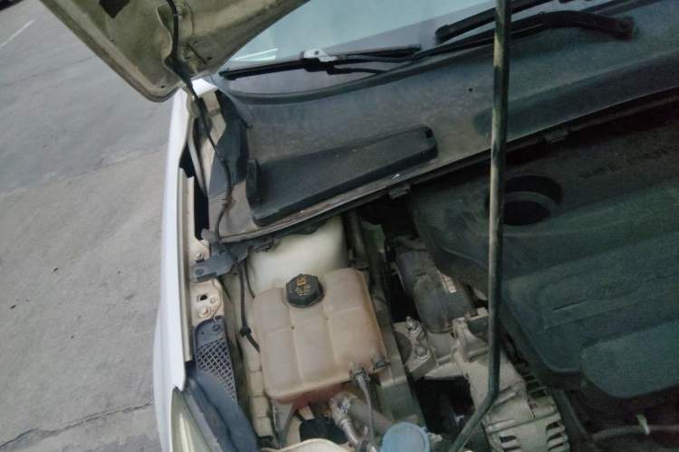Used Ford Escort 2015 1.5L Manual Comfort Model Engine Bay Right