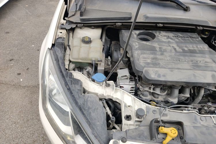 Used Ford Escort 2015 1.5L Automatic Comfort Edition Engine Bay Right