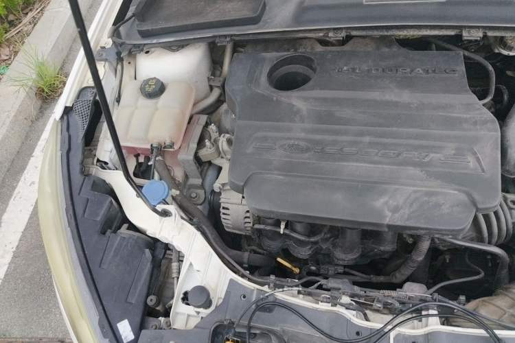 Used Ford Escort 2015 1.5L Automatic Fashion Model Engine Bay Right
