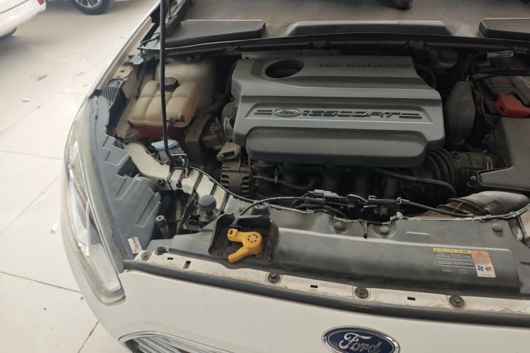 Used Ford Escort 2015 1.5L Automatic Fashion Model Engine Bay Right