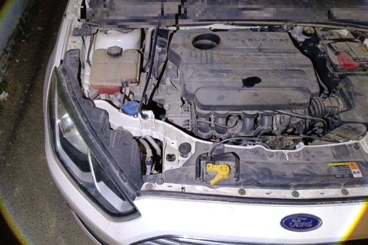 Used Ford Escort 2015 1.5L Manual Comfort Model Engine Bay Right
