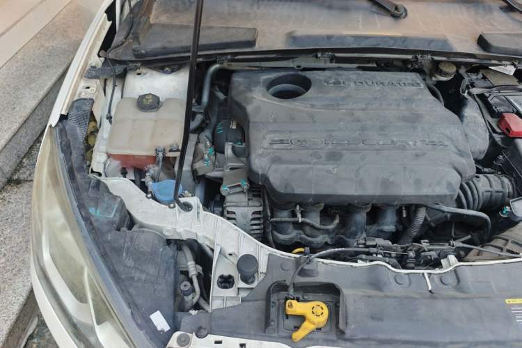 Used Ford Escort 2015 1.5L Automatic Fashion Model Engine Bay Right