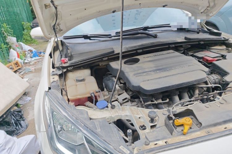 Used Ford Escort 2015 1.5L Manual Comfort Model Engine Bay Right