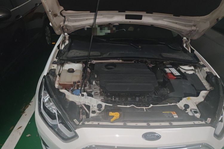 Used Ford Escort 2015 1.5L Automatic Fashion Model Engine Bay Right